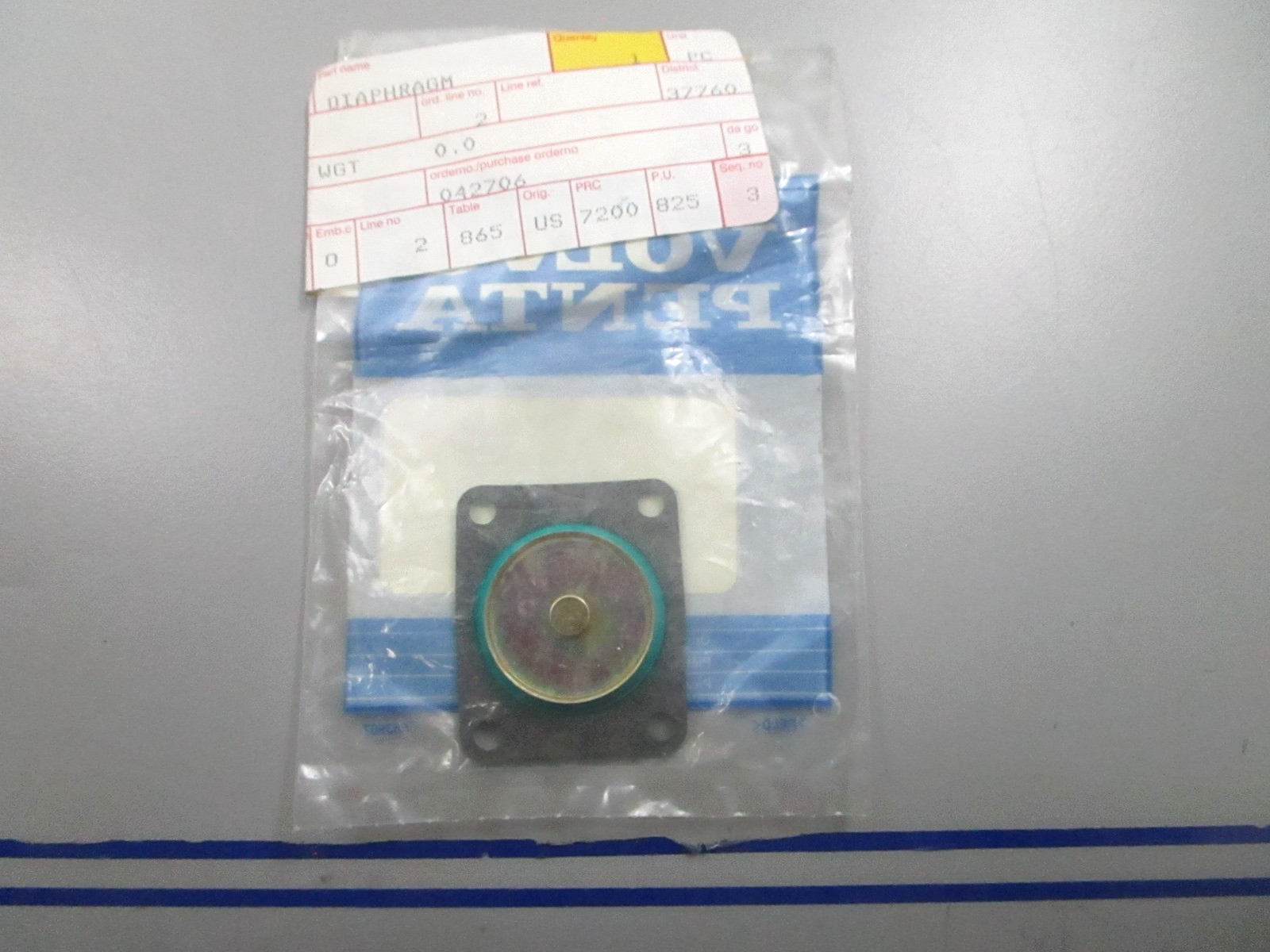 *NEW OEM* 0810 Volvo Penta Diaphragm 3854257