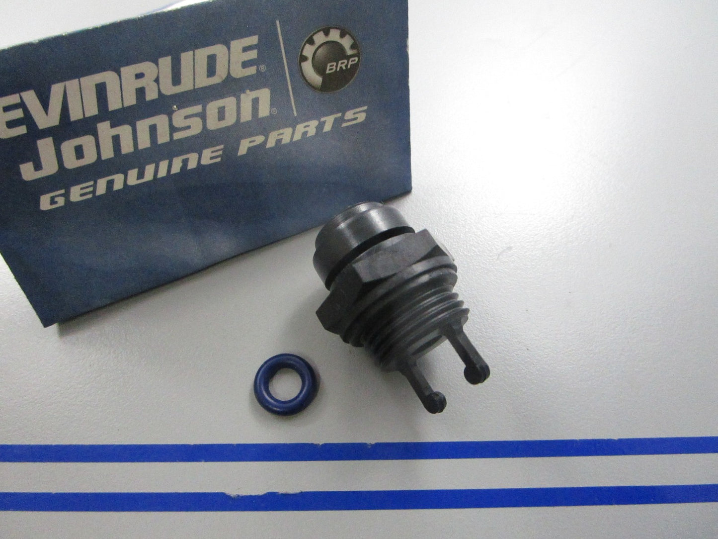 *NEW OEM* 0810 OMC Johnson Evinrude Cap & O-Ring Assembly 432145 0432145