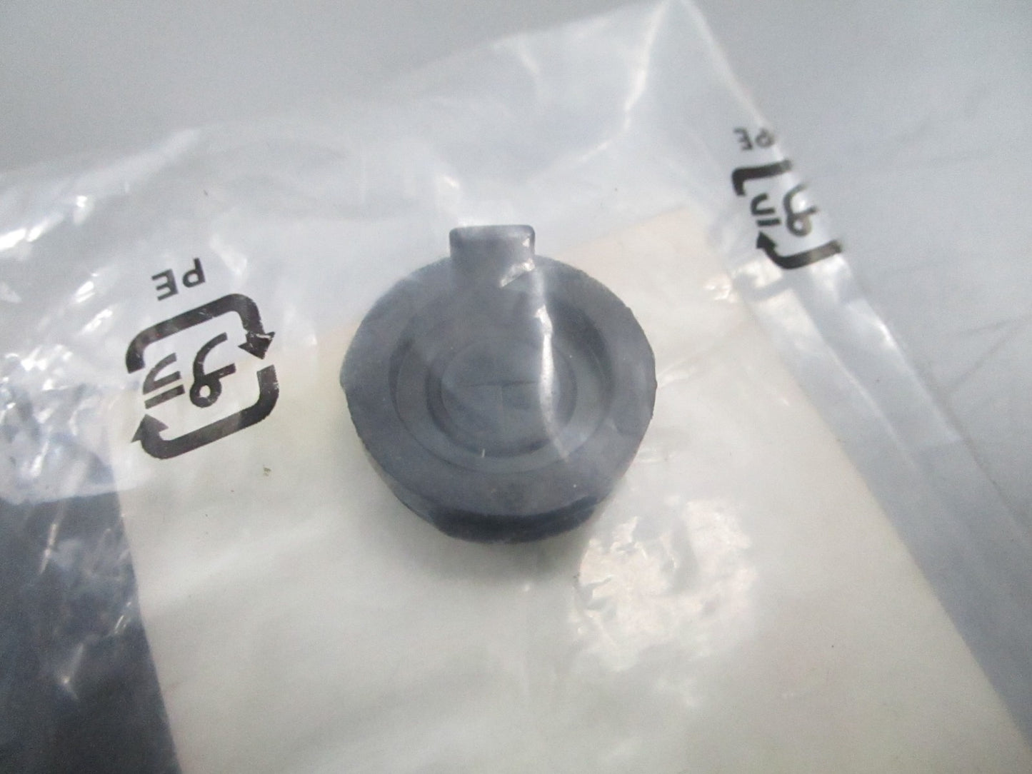 *NEW OEM* 0810 Honda Separator 46666-HB9-006