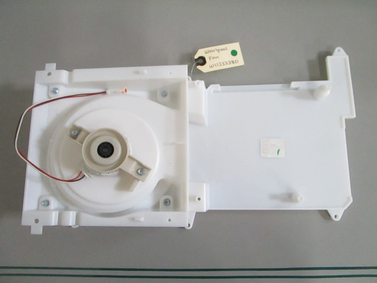 Whirlpool W11233380 Refrigerator Fan NOS Genuine Factory Part NEW OEM 0820