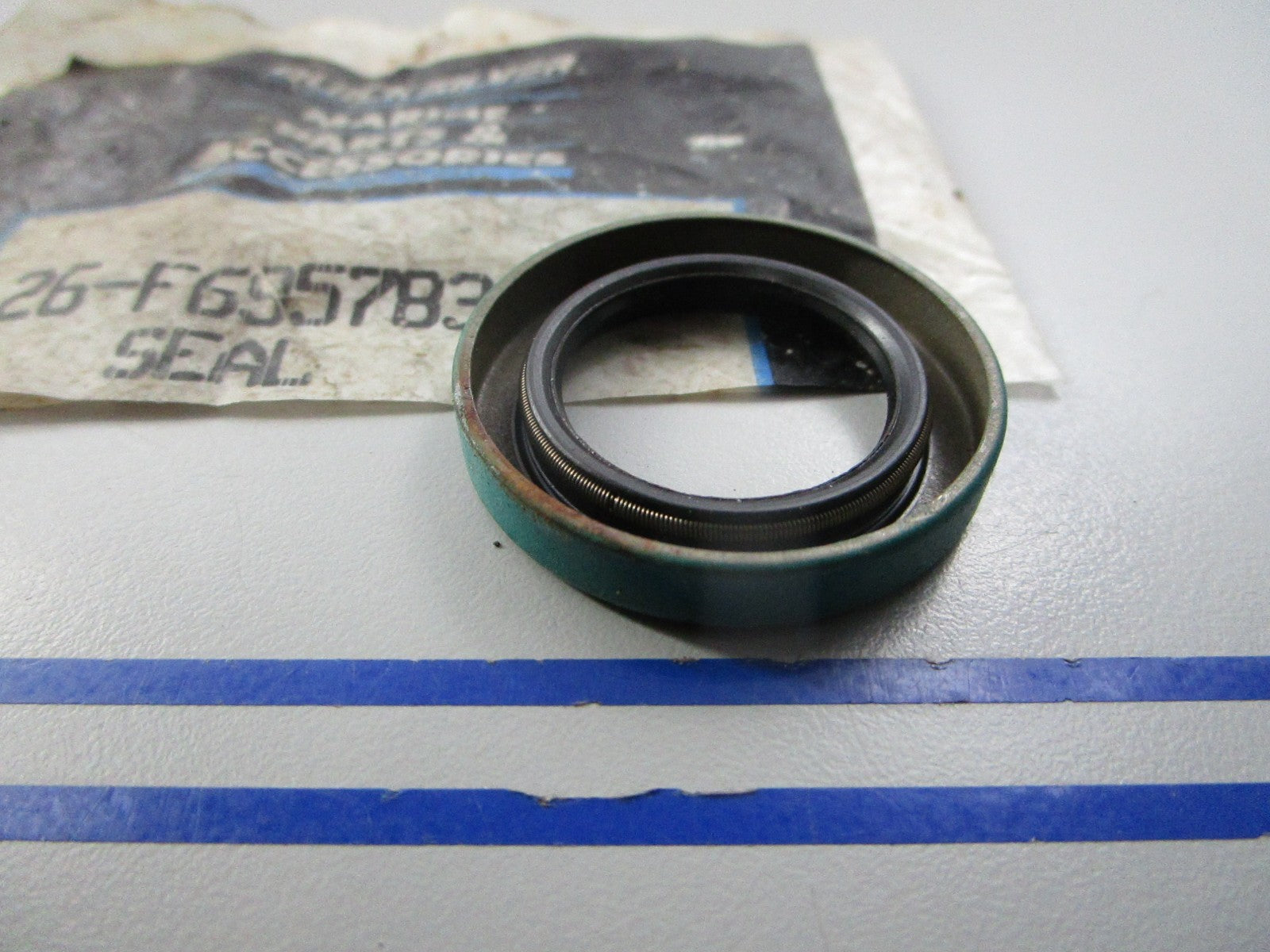 NEW OEM 26-F695783 Mercury Quicksilver Seal 0810