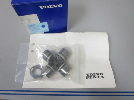 *NEW OEM* 0820 Volvo Penta U-Joint Spider 3860232