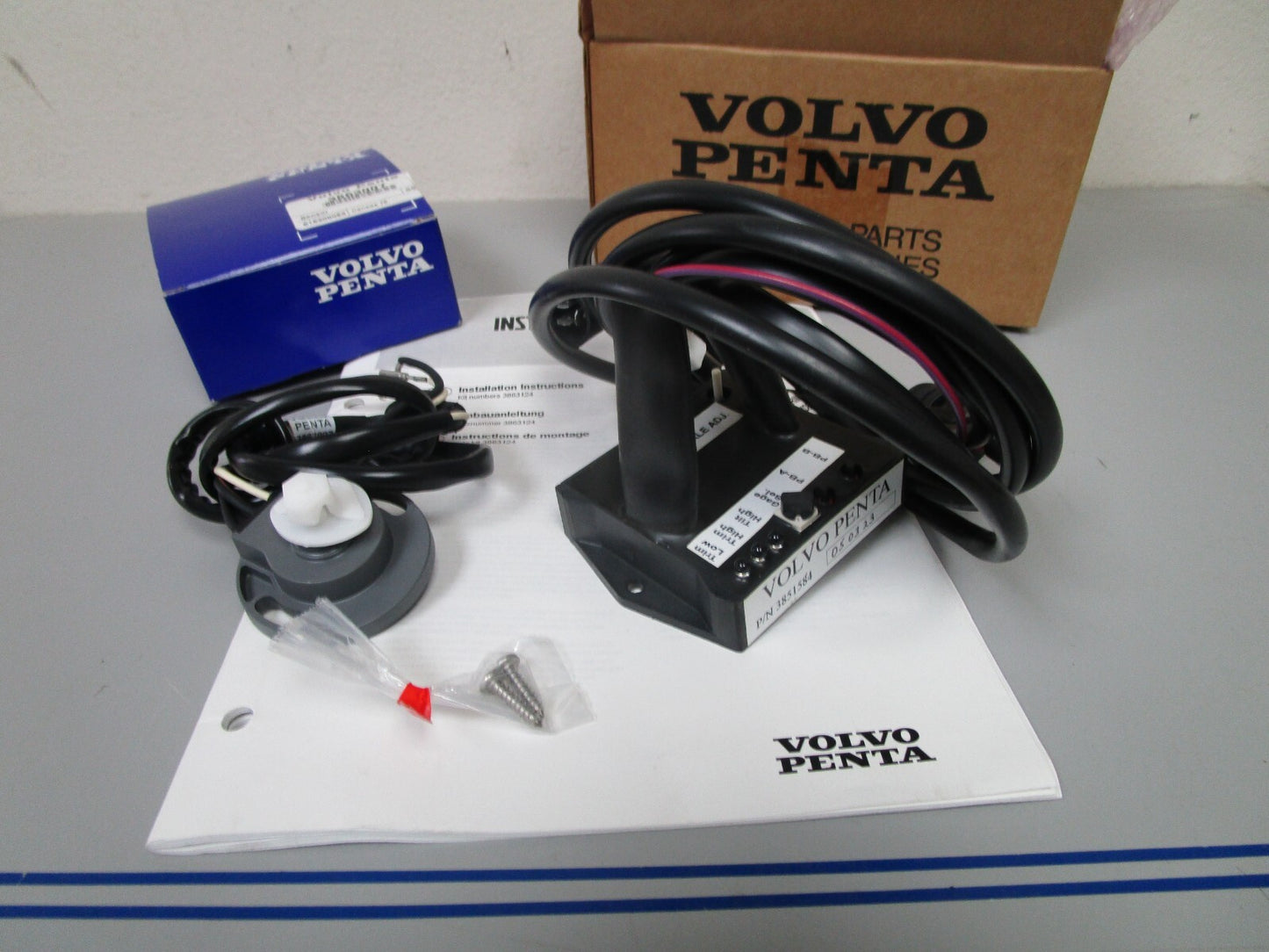 *NEW OEM* 0720 Volvo Penta Control Unit Kit 3863124