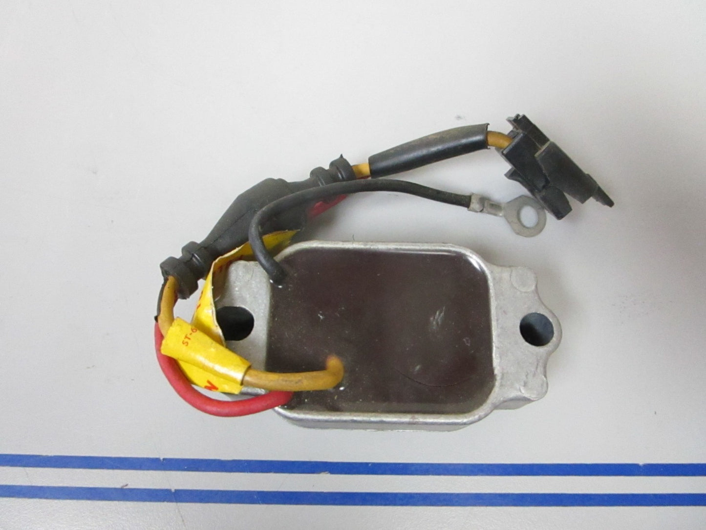 *NEW OEM* 0720 OMC Johnson Evinrude Voltage Regulator 581307 0581307