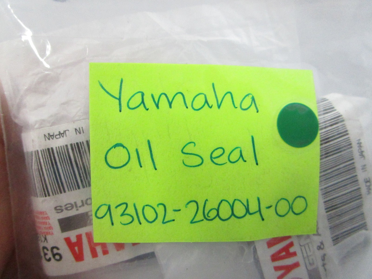 NEW OEM (LOT OF 2) 93102-26004-00 Yamaha Oil Seal 0810