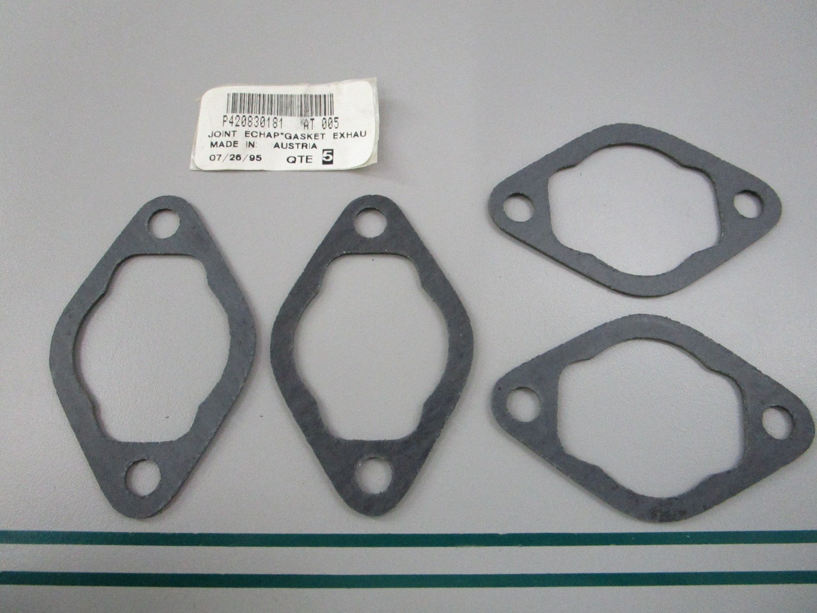 NEW (LOT OF 4) 420830181 Ski-Doo Gasket 0810