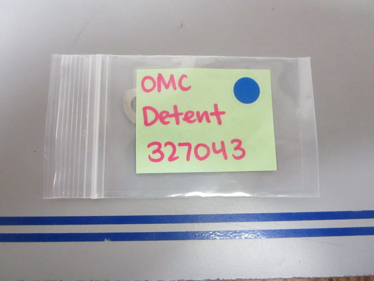 *NEW OEM* 0810 OMC Johnson Evinrude Detent 327043 0327043