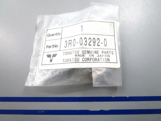NEW OEM 3R0-03292-0 3R0032920 Tohatsu Drain Screw 0810