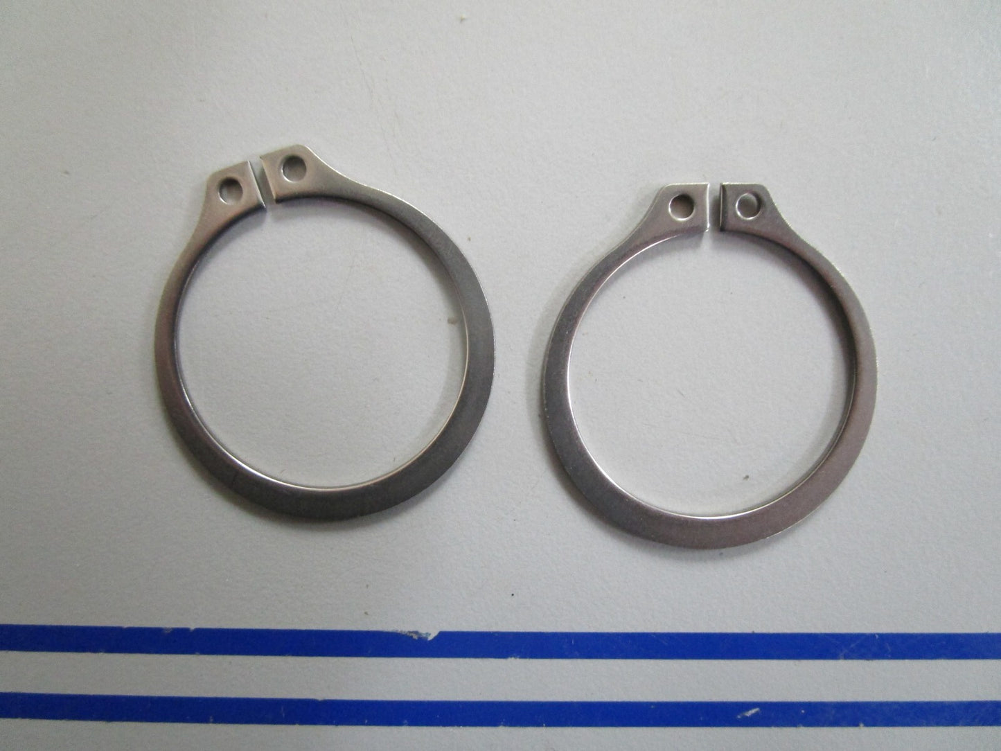 *NEW OEM* (LOT OF 2) 0820 OMC Johnson Evinrude Retaining Ring 318307 0318307