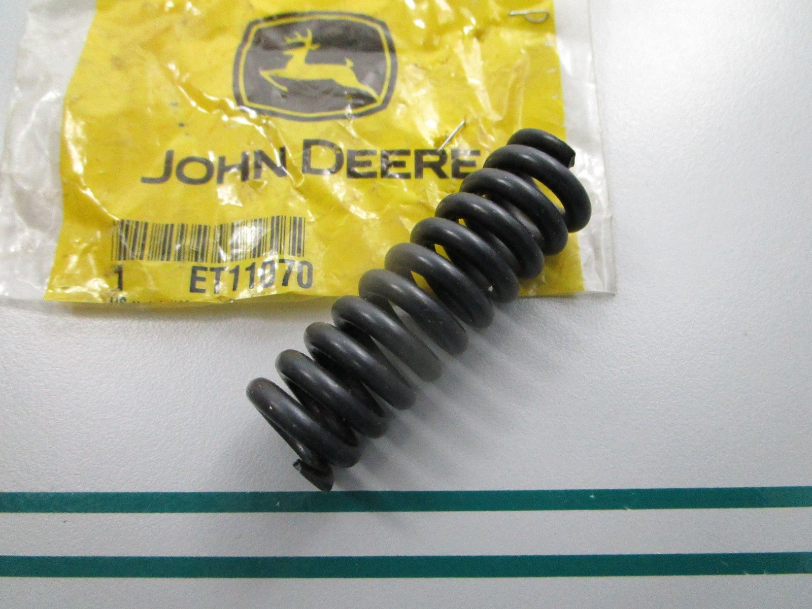 NEW OEM ET11070 John Deere Spring 0810