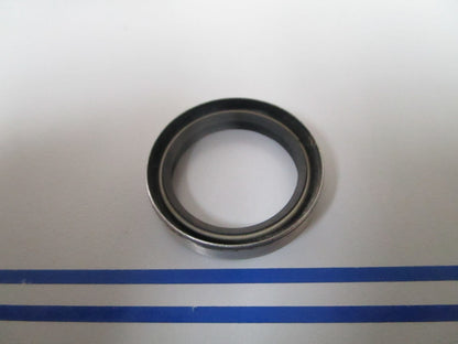 NEW OEM 308500 0308500 OMC Johnson Evinrude Seal 0810