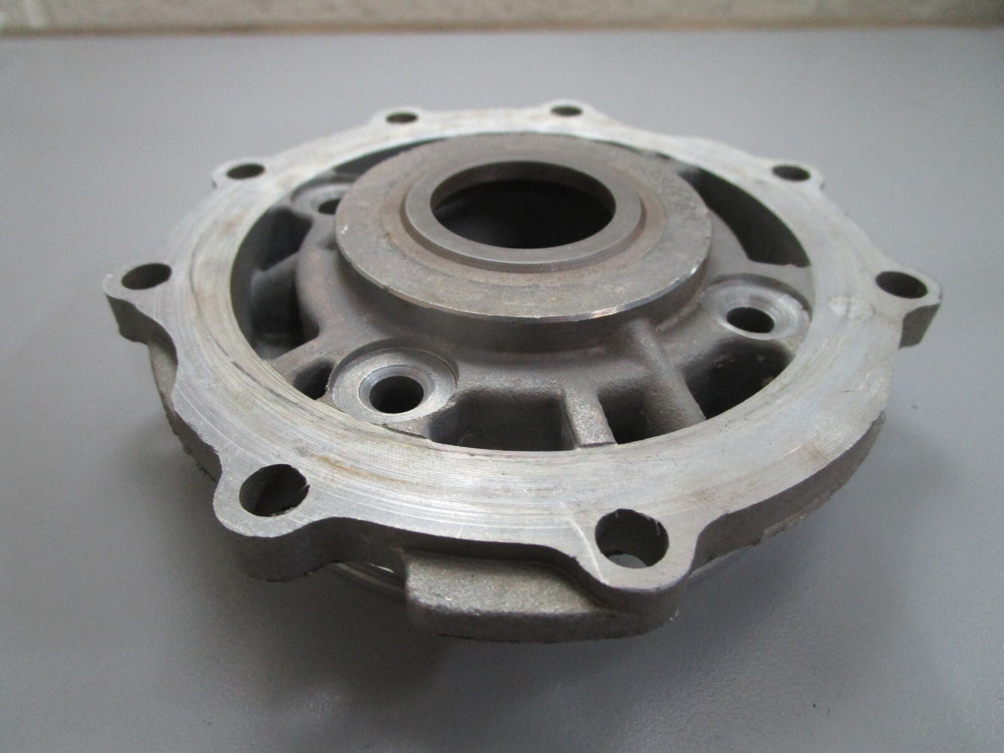 *NEW OEM* 0820 OMC Johnson Evinrude Lower Crankcase Head & Bushing 380968