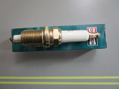 *NEW* 0820 Champion Spark Plug QC10WEPI 5010808