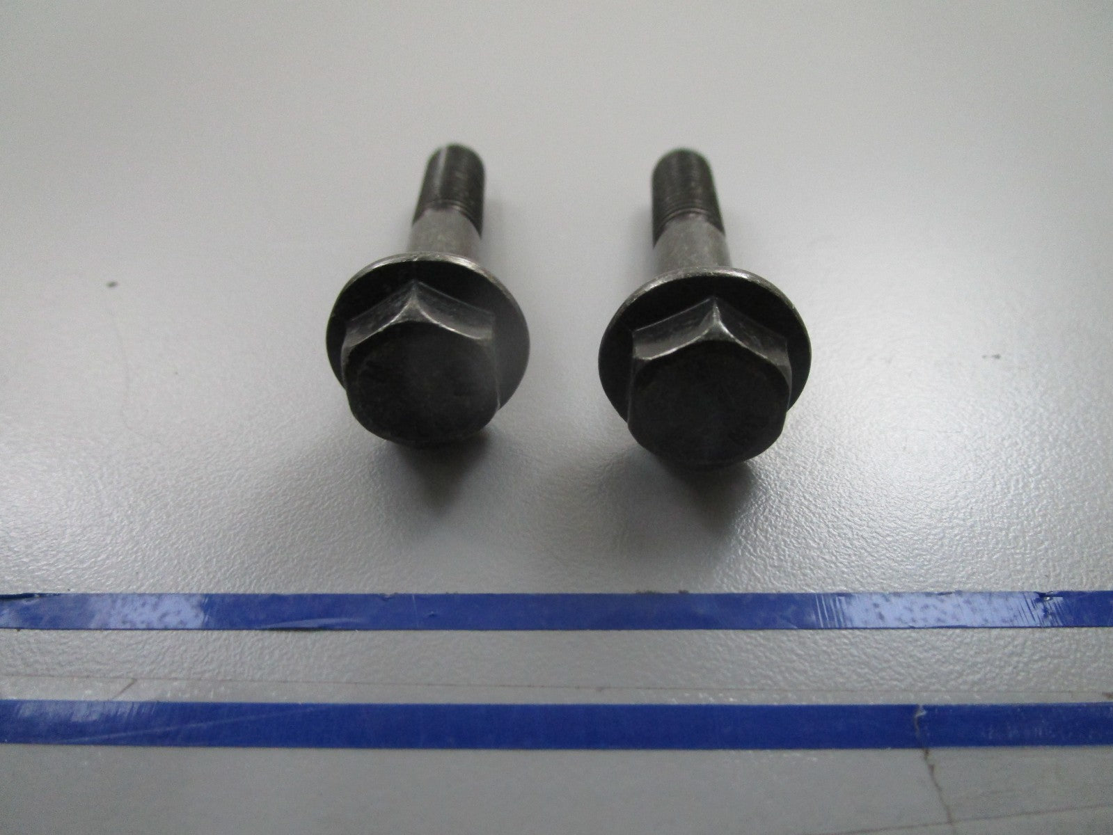 *NEW OEM* (LOT OF 2) 0810 Volvo Penta Flange Screw 948217