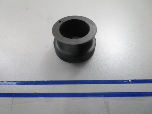 *NEW OEM* 0810 OMC Johnson Evinrude Grommet 338601 0338601