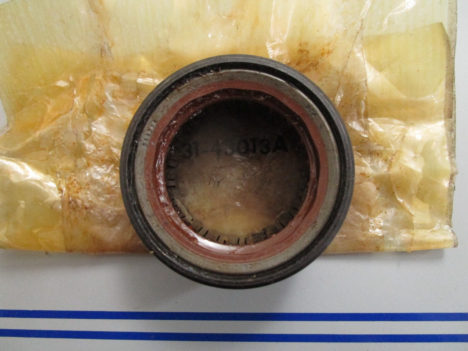 *NEW OEM* 0820 Mercury Quicksilver Bearing Ay 31-43013A1