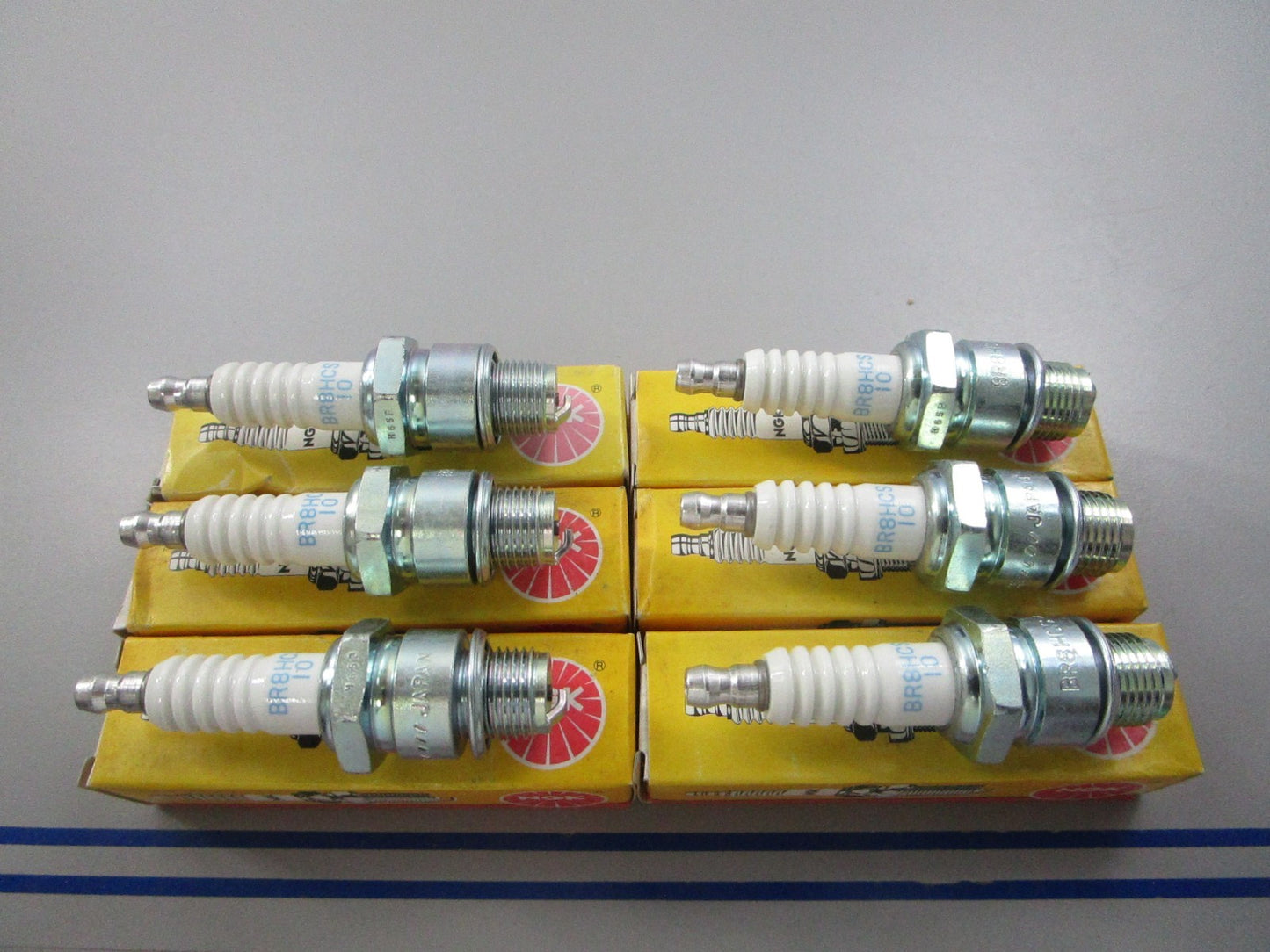 NEW (LOT OF 6) BR8HCS-10 NGK Spark Plug 0810