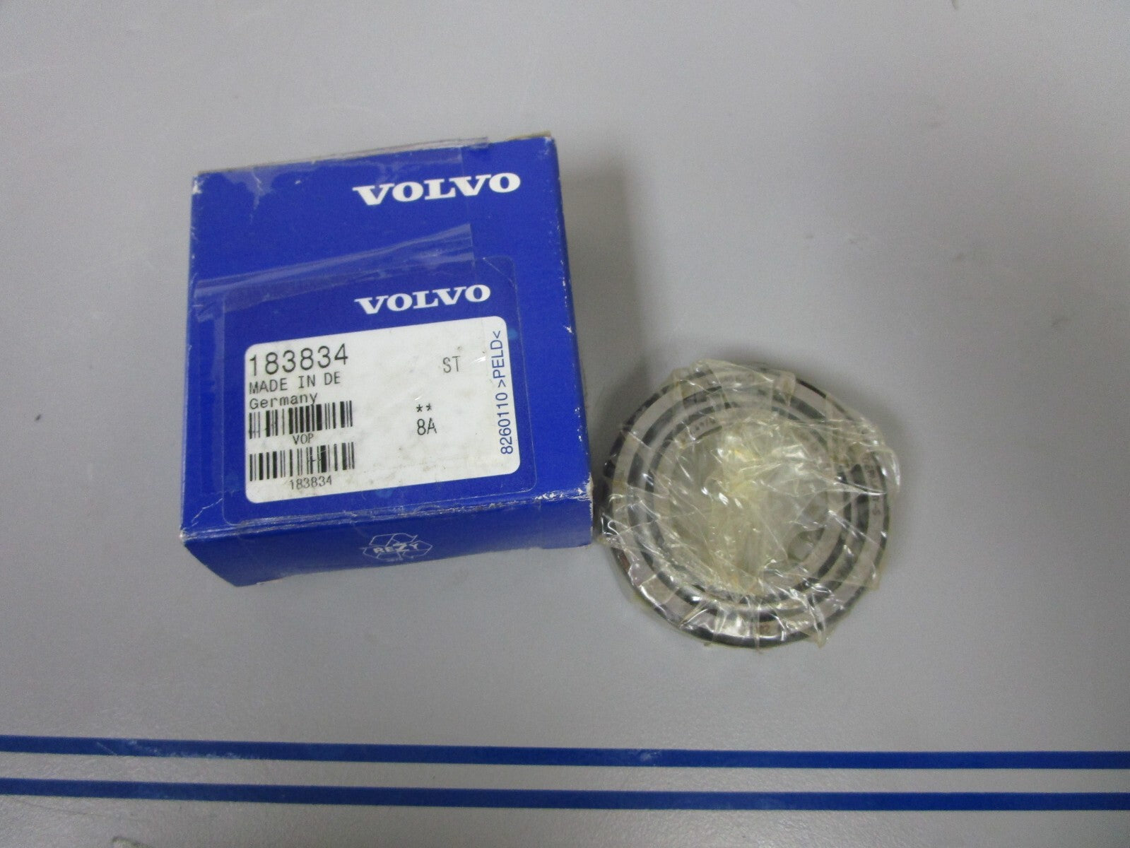 *NEW OEM* 0720 Volvo Penta Roller Bearing 183834