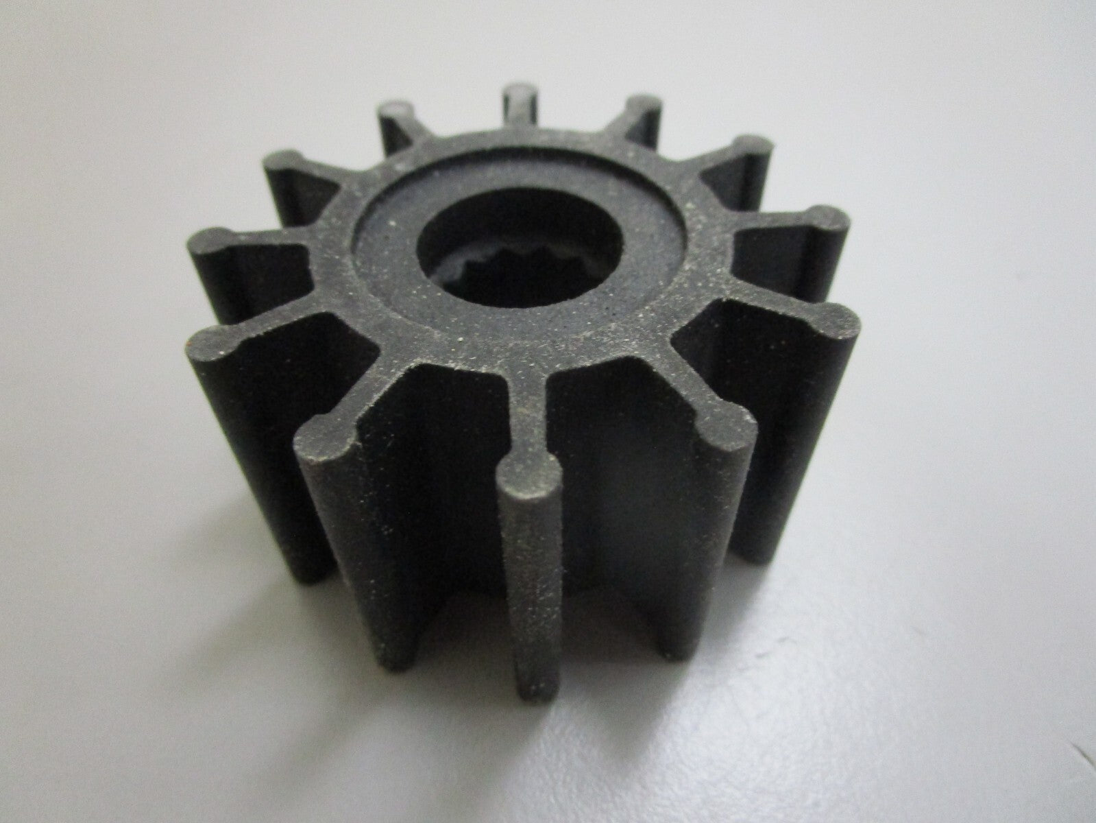 *NEW OEM* 0820 Volvo Penta Impeller 875811