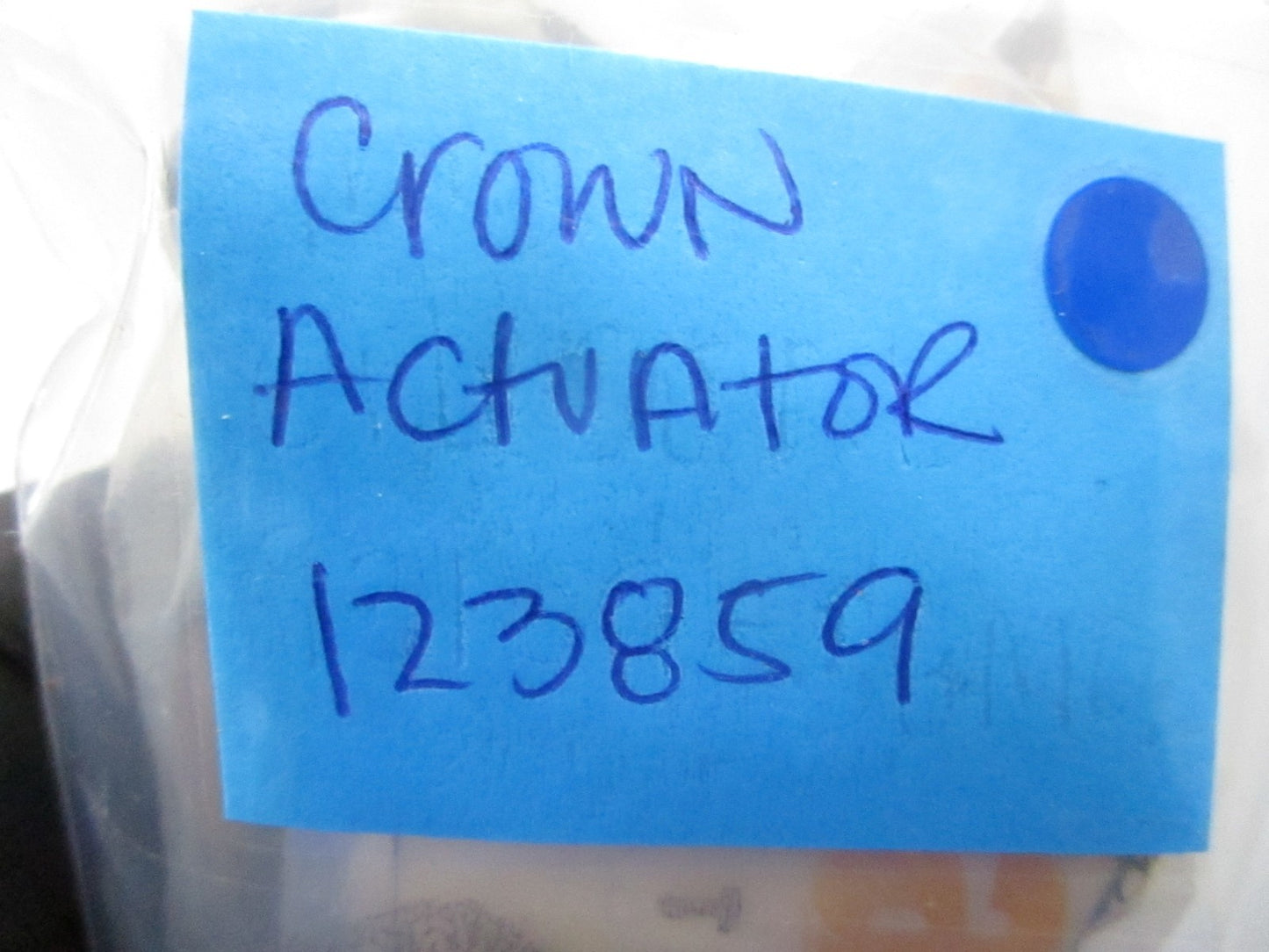 *NEW OEM* 0810 Crown Actuator 123859