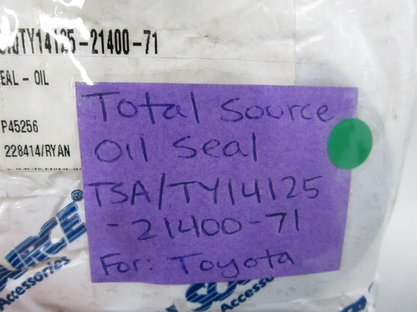 NEW TSA/TY14125-21400-71 For: Toyota Total Source Oil Seal 0810