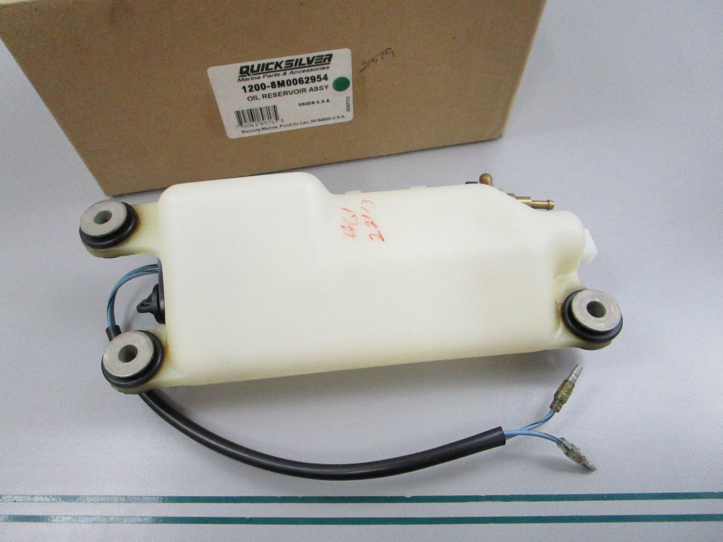 NEW OEM 1200-8M0062954 Mercury Quicksilver Oil Reservoir Assembly 0810