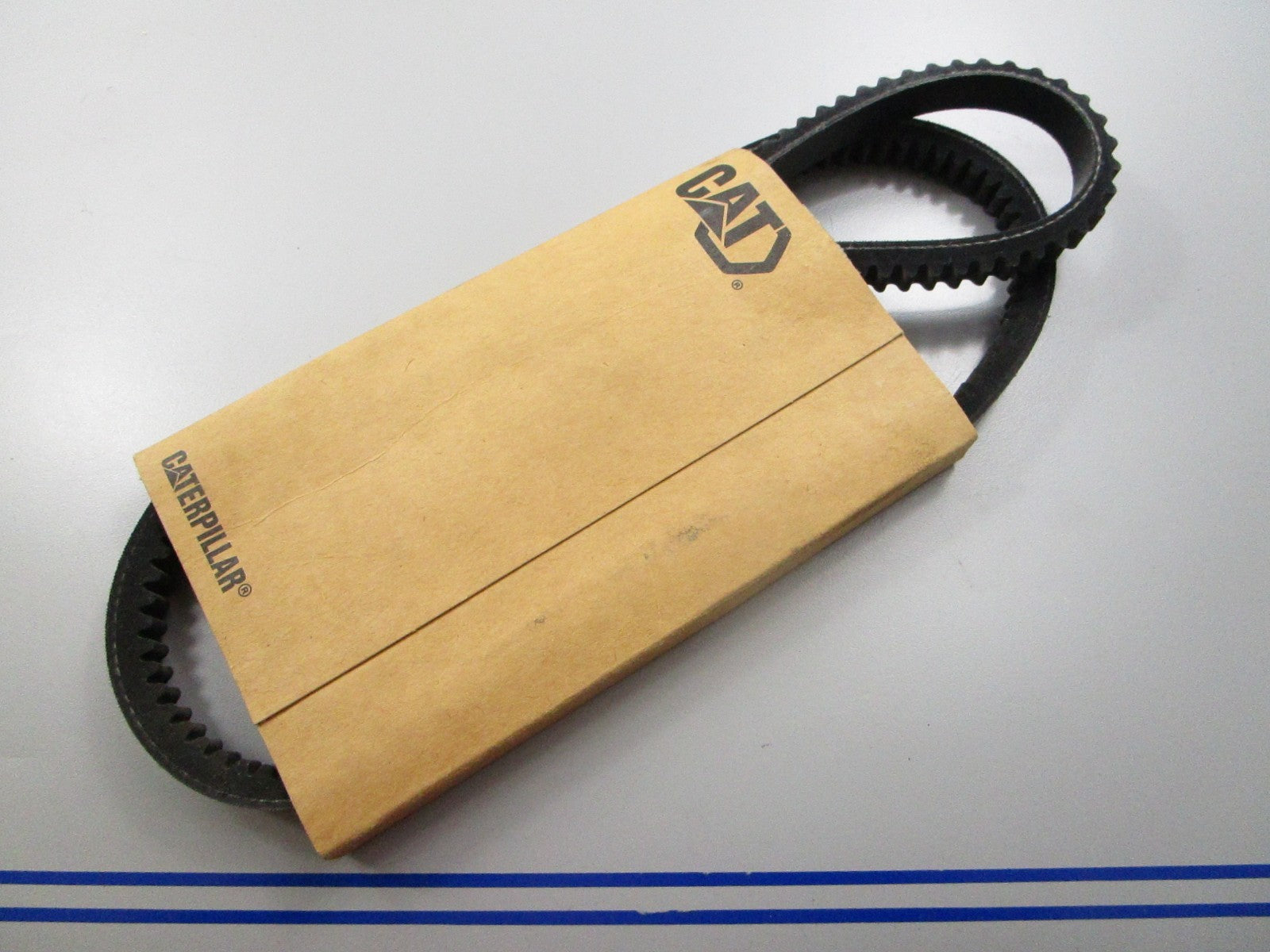 *NEW OEM* 0810 CAT V-Belt 472-3144