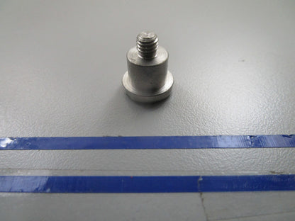 *NEW OEM* 0810 OMC Johnson Evinrude Screw 339185 0339185