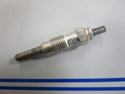 *NEW OEM* 0820 Volvo Penta Glow Plug 829857
