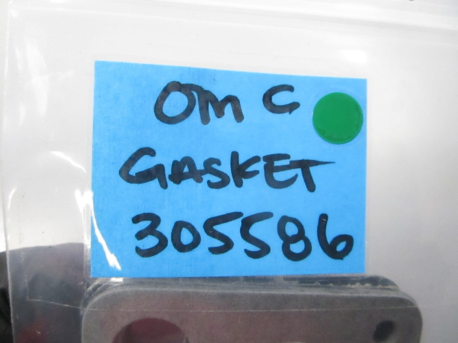 NEW OEM (LOT OF 6) 305586 0305586 OMC Johnson Evinrude Gasket 0810