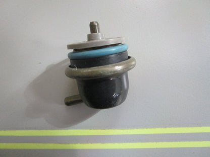 *NEW OEM* 0820 Volvo Penta Pressure Regulator 3861279 23806259