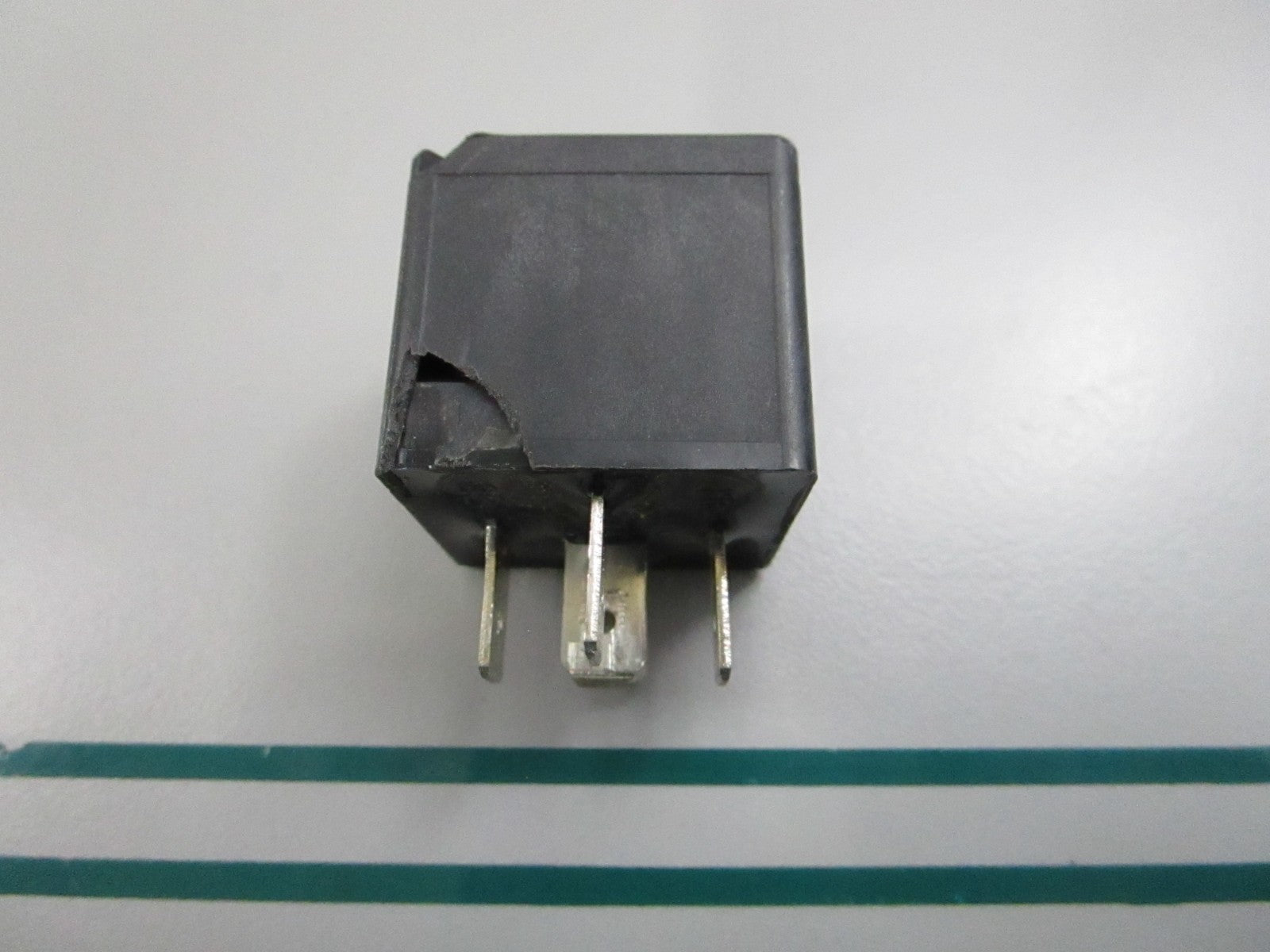 NEW OEM 586224 0586224 OMC Johnson Evinrude Trim Relay 0810
