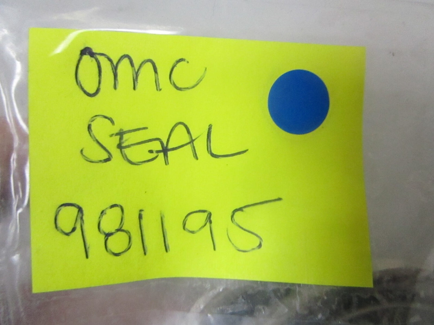 *NEW OEM* 0720 OMC Johnson Evinrude Seal 981195 0981195