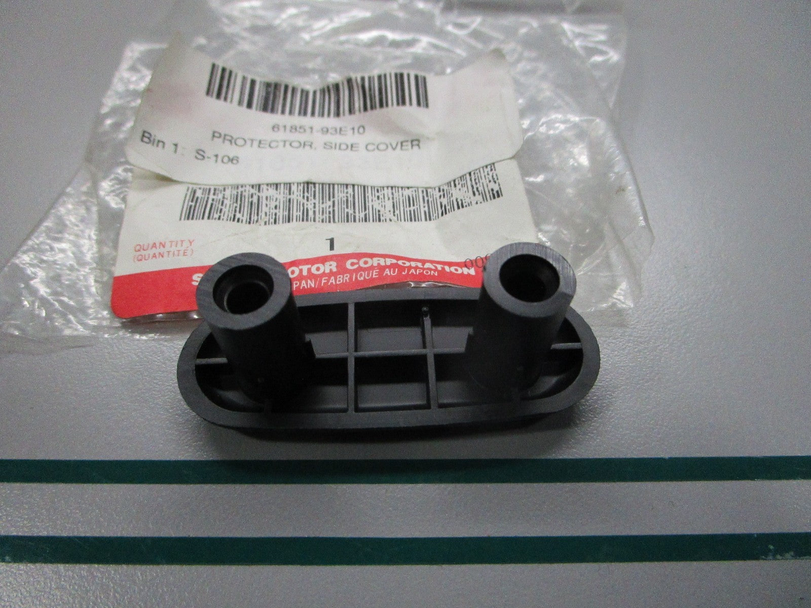 NEW OEM 61851-93E10 Suzuki Side Cover Protector 0810