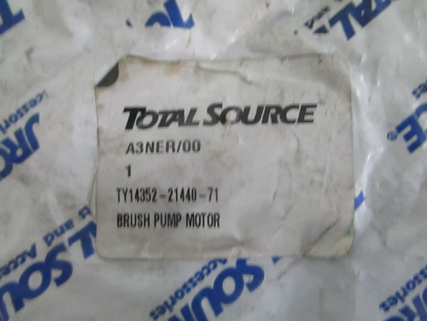 *NEW* 0820 Total Source Pump Motor Brush TY14352-21440-71 For: Toyota