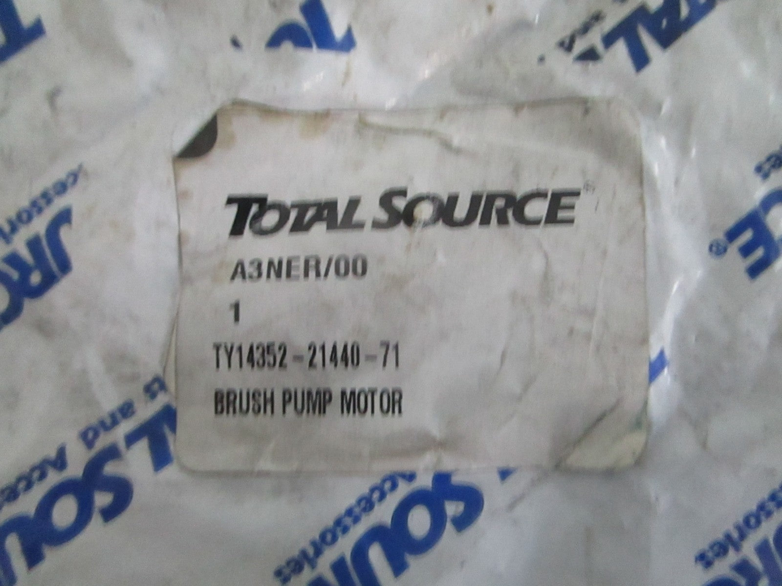 *NEW* 0820 Total Source Pump Motor Brush TY14352-21440-71 For: Toyota