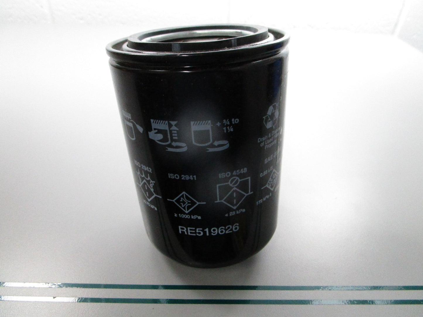 NEW OEM RE519626 John Deere Oil Filter 0810