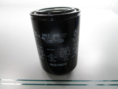 NEW OEM RE519626 John Deere Oil Filter 0810