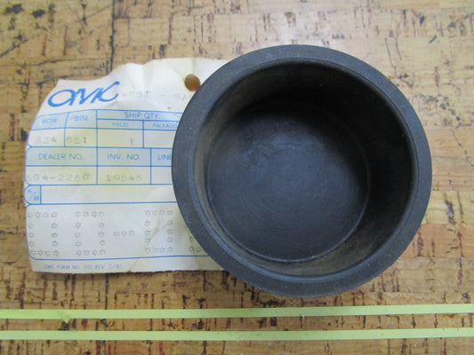 *NEW OEM* 0810 OMC Johnson Evinrude Rubber Cap 908049 0908049