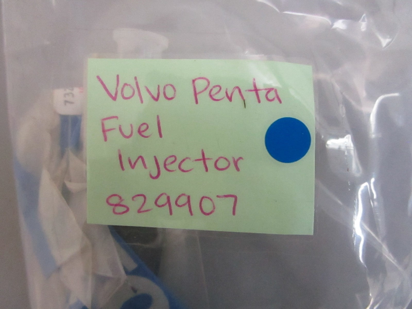 *NEW OEM* 0820 Volvo Penta Fuel Injector 829907