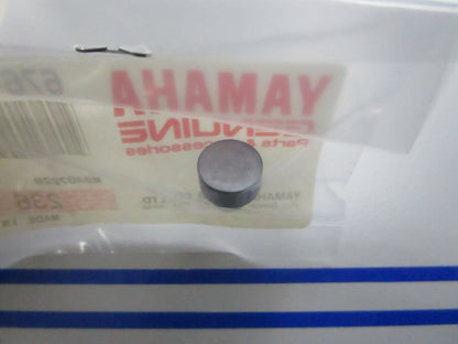 *NEW OEM* 0810 Yamaha Rubber Cap 676-14966-00-00