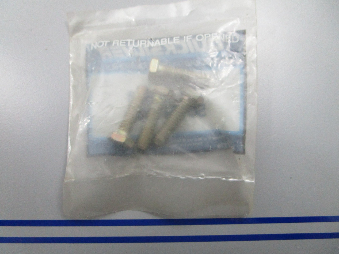 *NEW OEM* (LOT OF 4) 0810 Mercury Quicksilver Screw 10-76630