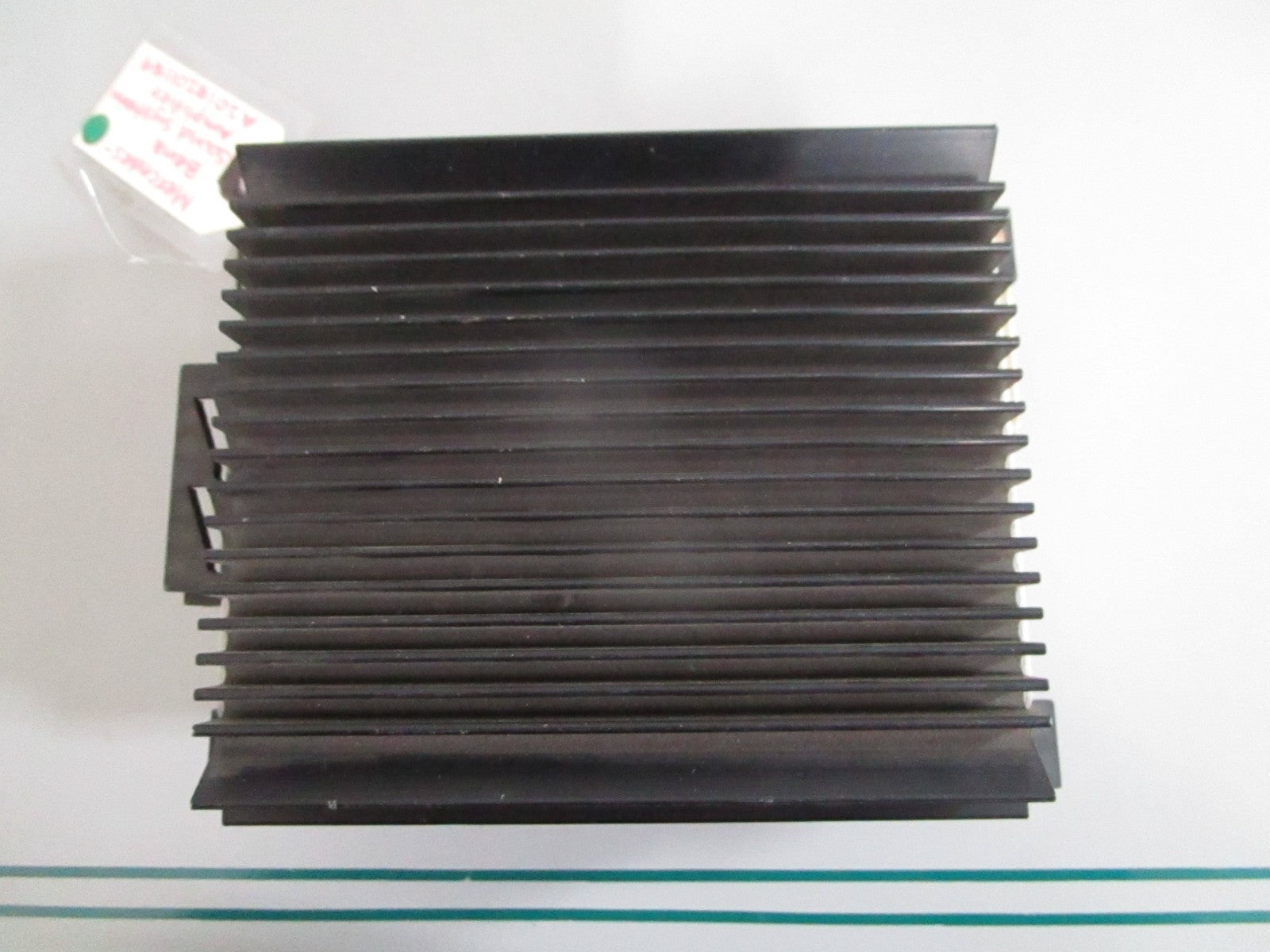 NEW OEM A2018201189 Mercedes-Benz Sound System Amplifier 0820