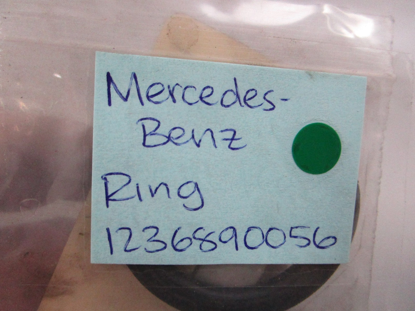 NEW OEM 1236890056 Mercedes-Benz Ring 0810