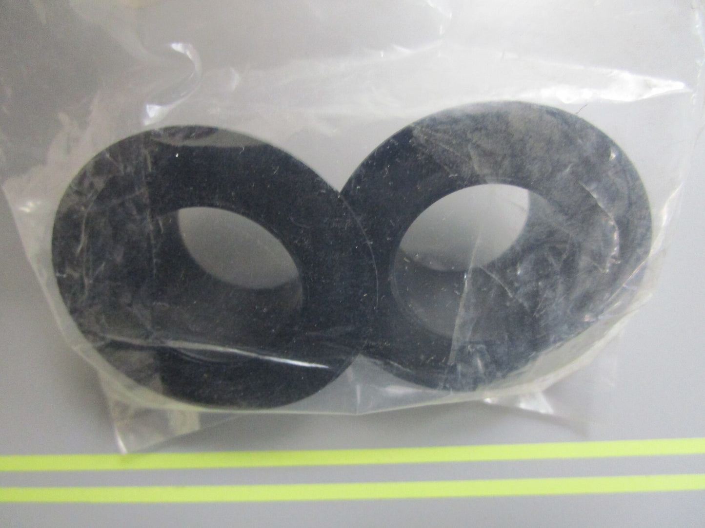 *NEW OEM* (LOT OF 2) 0810 Volvo Penta Bushing 832820