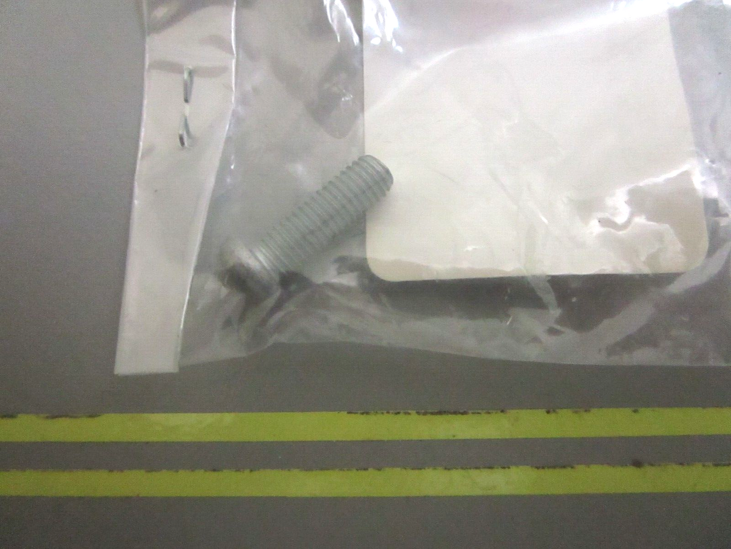 *NEW OEM* 0750 Yamaha PAN HEAD SCREW 97885-05016-00