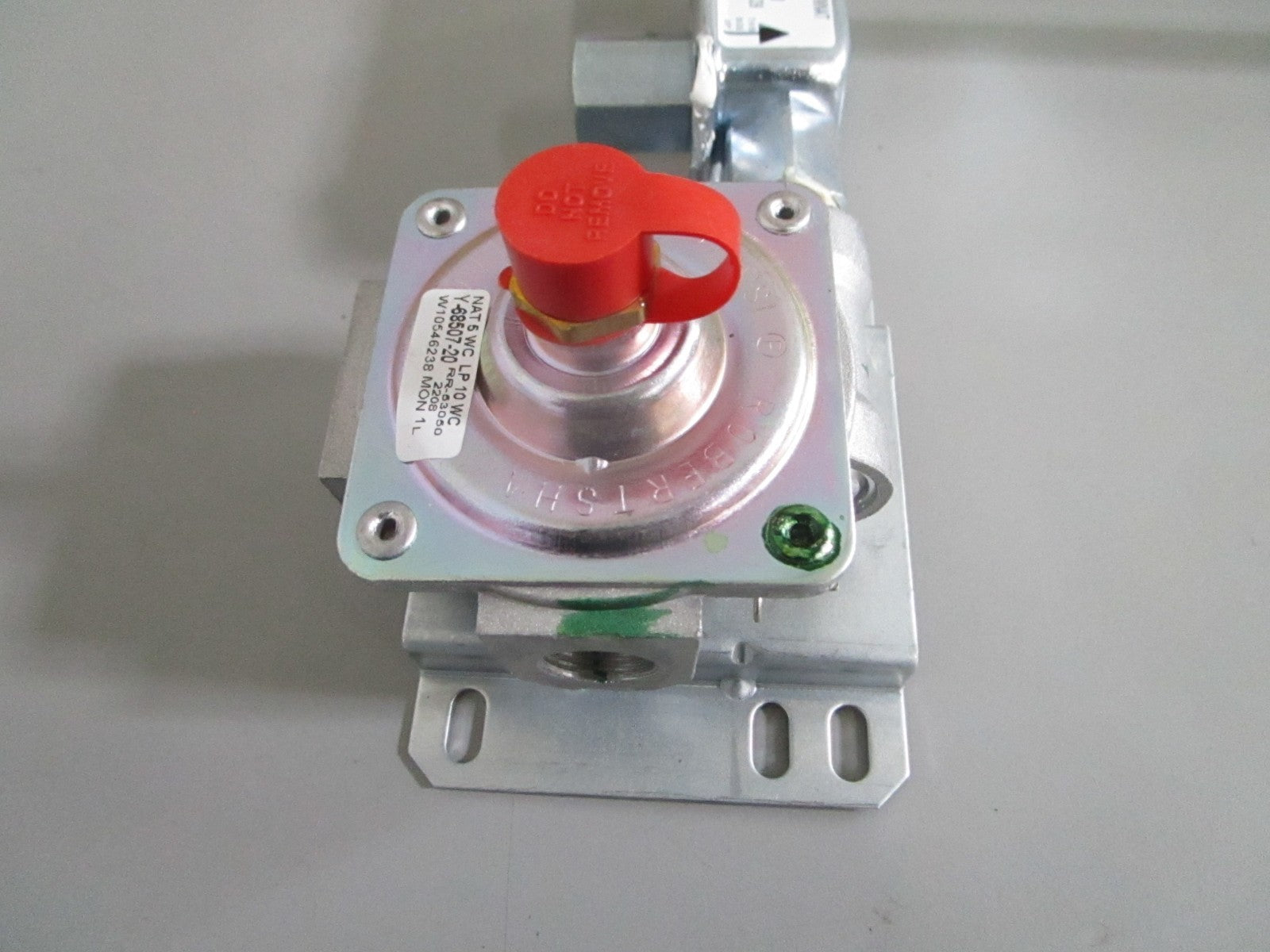 NEW OEM W10546238 WPW10546238 Whirlpool Gas Valve 0820