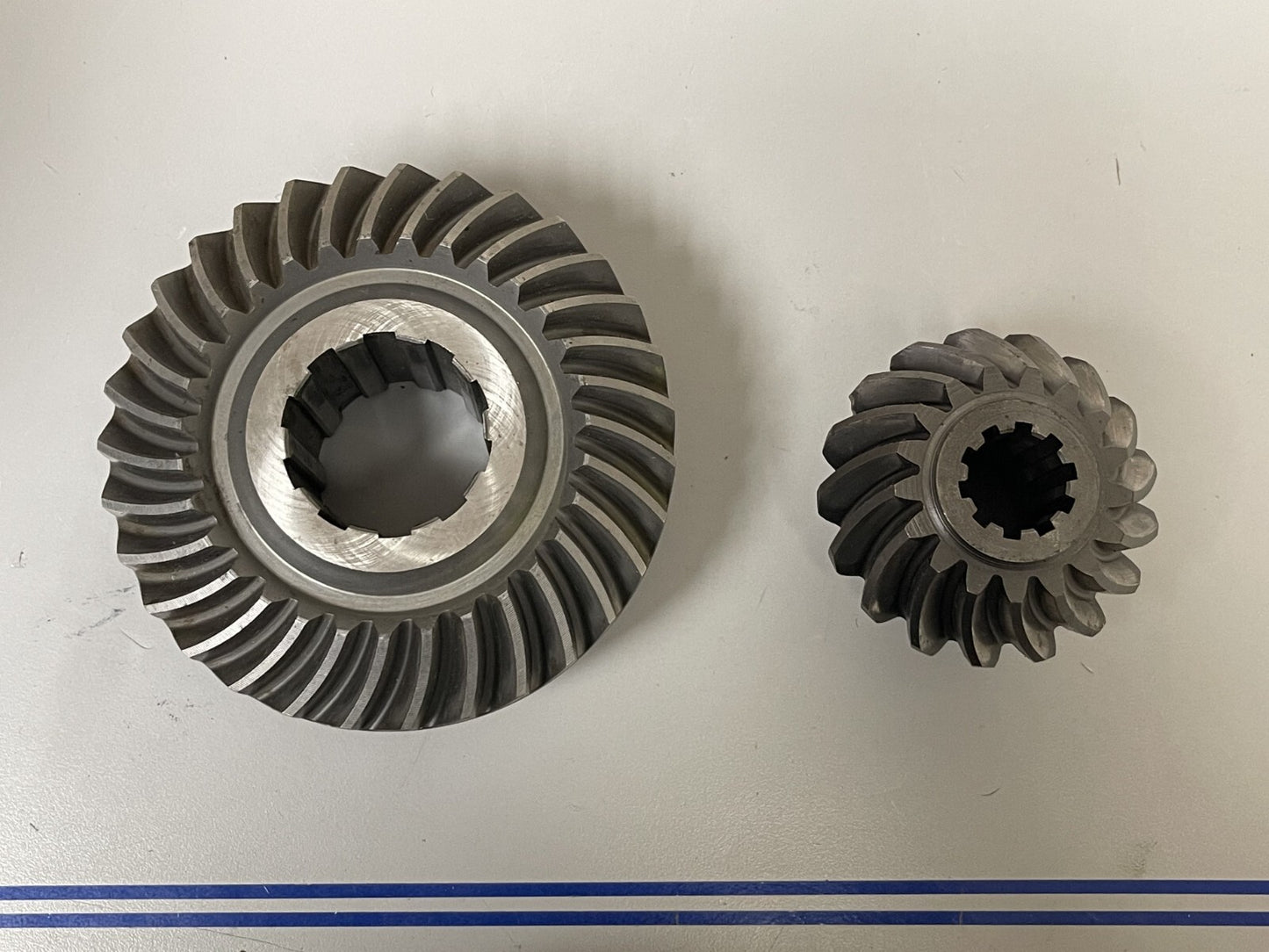 *NEW OEM* 0670 Volvo Penta 1.61:1 Ratio 17/31 T Gear Set 832624