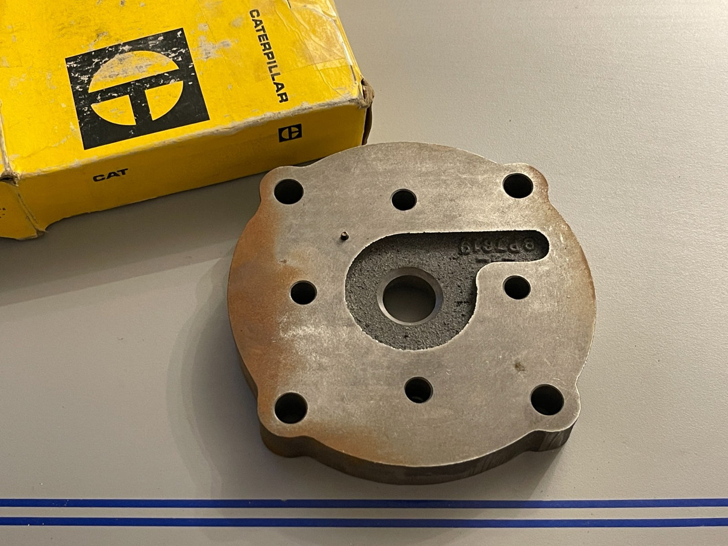 NEW OEM 8P-7613 CAT Caterpillar Plate 0720