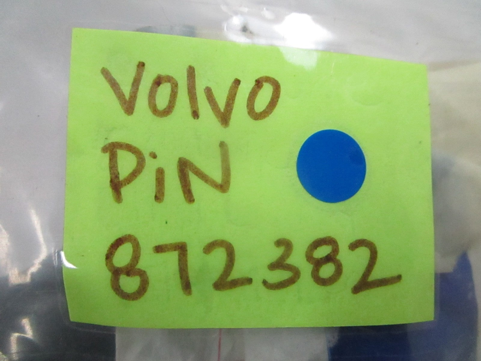 *NEW OEM* (LOT OF 2) 0810 Volvo Penta Pin 872382